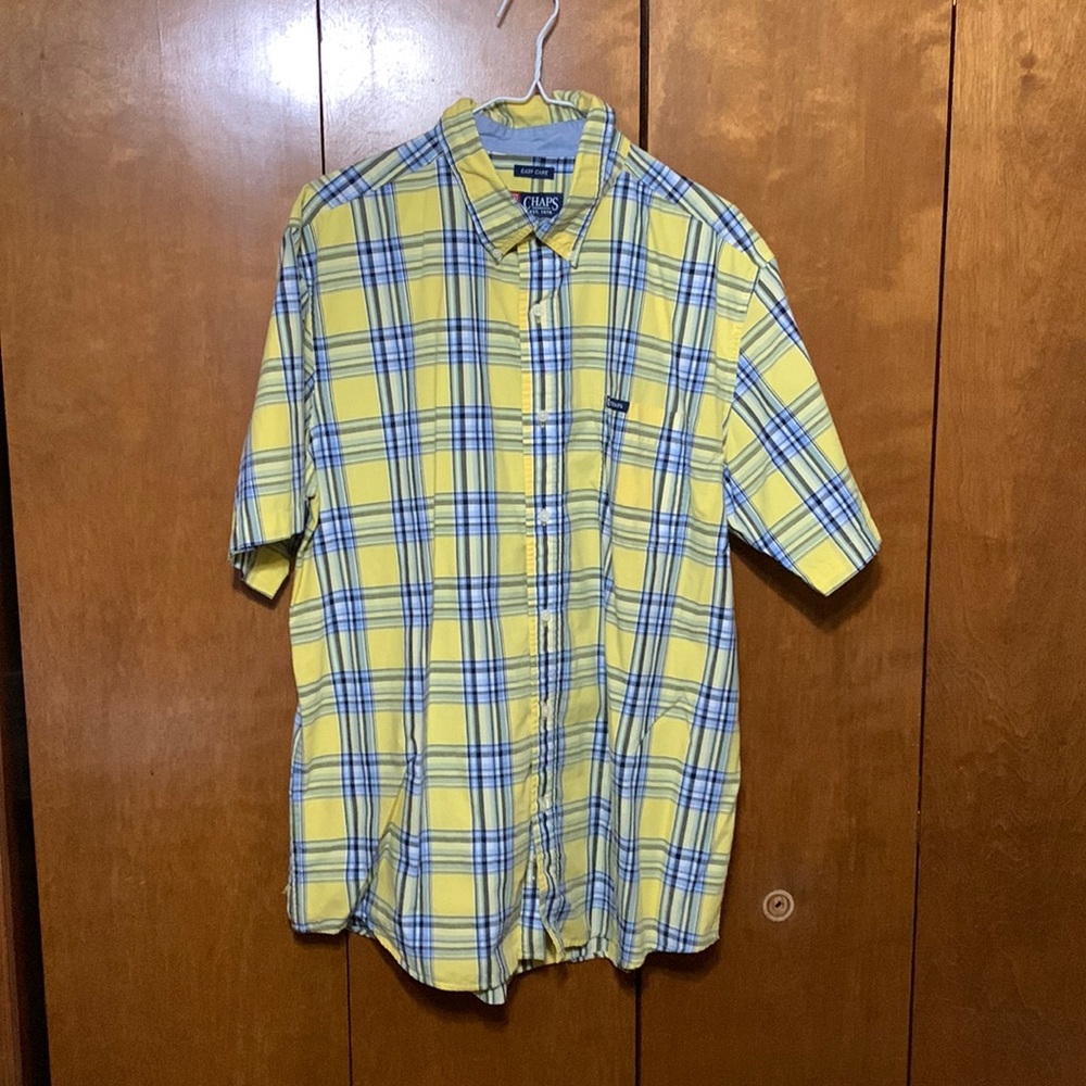CHAPS- Men’s Short Sleeve Dress Shirt (XL)
